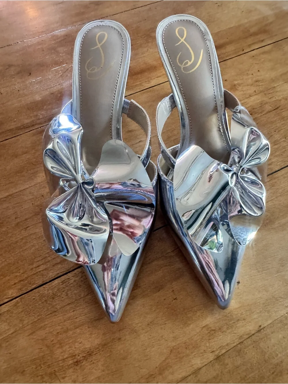 Sam Edelman Metallic Silver Floral Accent Women’s Slide Heels - Picture 2 of 7